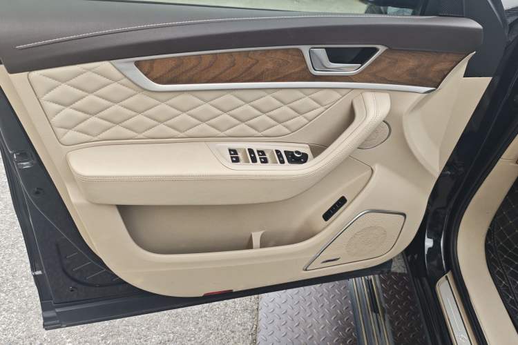 Used Hongqi HS7 2019 3.0T Automatic All-Wheel Drive Smart Connect Flagship Edition Interior 10