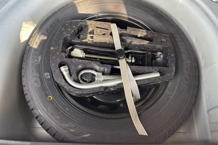 Used Volkswagen Polo 2014 1.6L Automatic Comfort Edition
