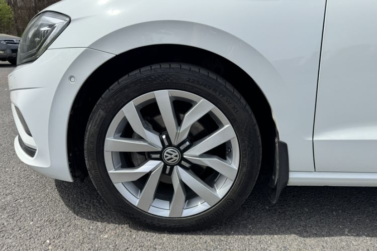 Used Volkswagen Golf Sportsvan 2019 280TSI Automatic Voyage Model China V Standard
