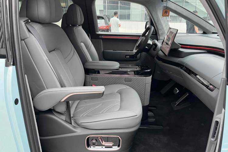 Used Zeekr MIX 2025 Long-Range Intelligent Driving Edition
