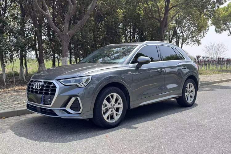 Used Audi Q3 2019 35 TFSI Advanced Dynamic Edition
