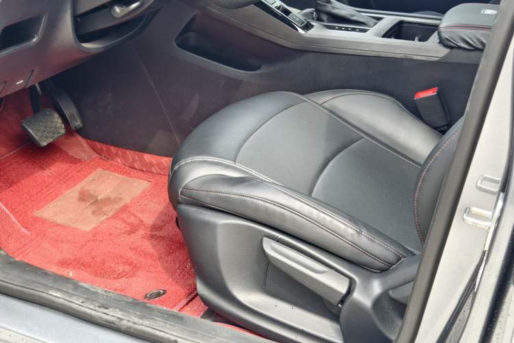 Used Roewe i5 2023 1.5L CVT Luxury Edition
