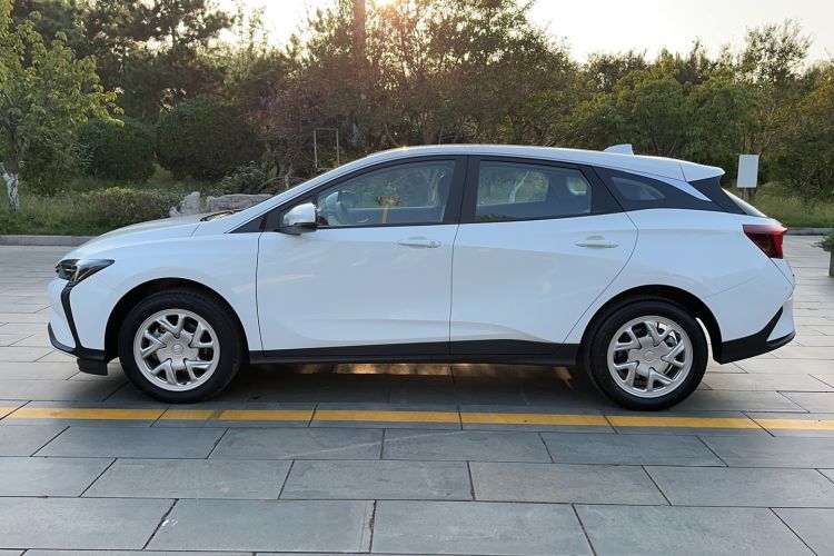 Used Buick Velite 6 2024 450km Range Commuter Version
