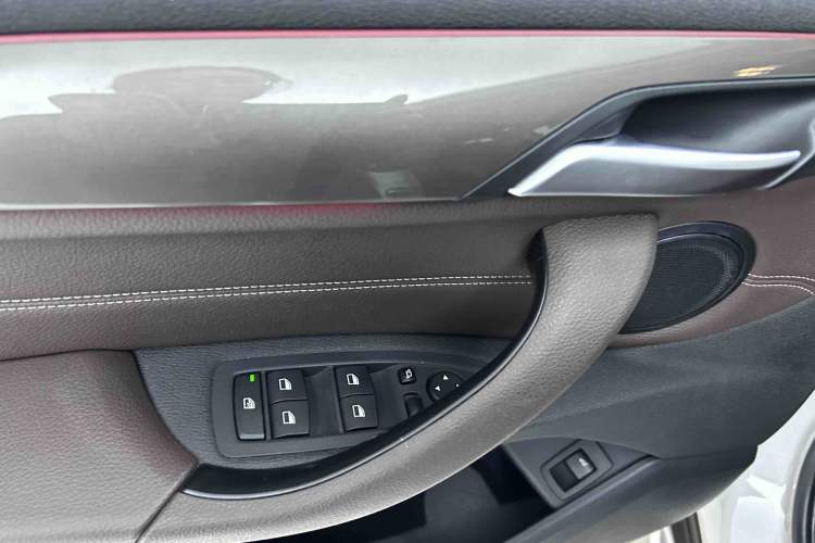 Used BMW X1 2018 xDrive20Li Luxury Edition
