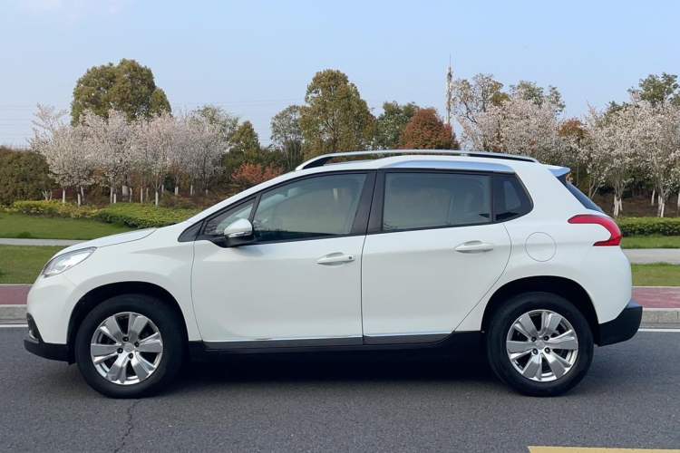 Used Peugeot 2008 2014 1.6L Automatic Fashion Edition
