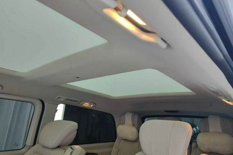 Used Mercedes-Benz V-Class 2021 V 260 Prestige Edition