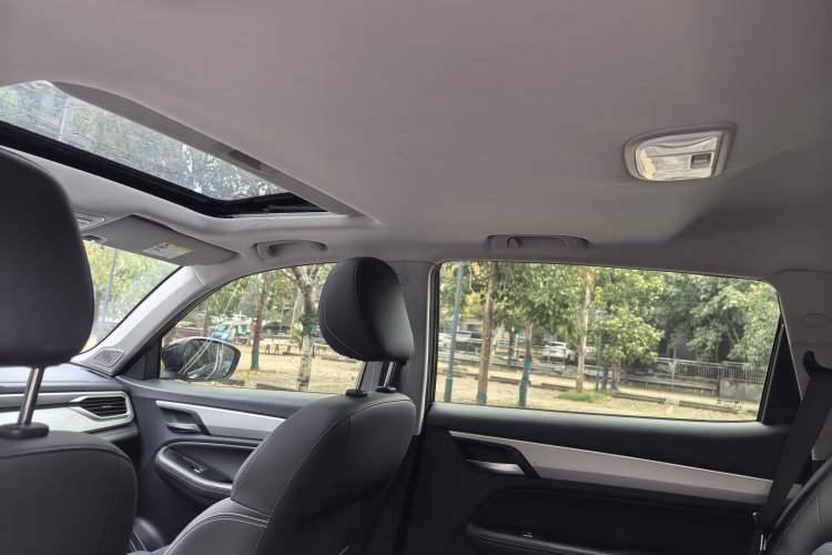 Used Geely Auto Vision X6 2020 1.4T CVT Luxury Edition
