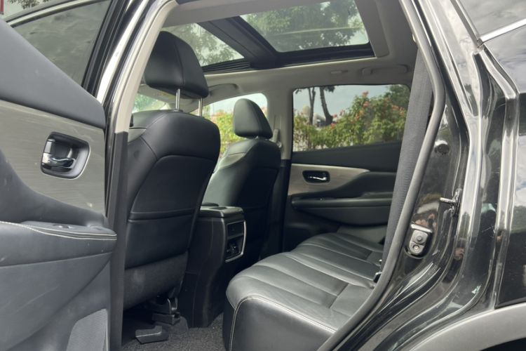 Used Nissan Murano 2021 2.5L XL Two-Wheel Drive Smart Connect Luxury Edition Exterior 3