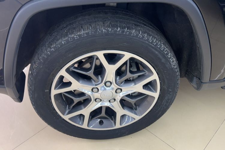 Used Jeep Grand Cherokee 2020 3.0L Elite Navigation Edition Exterior 3