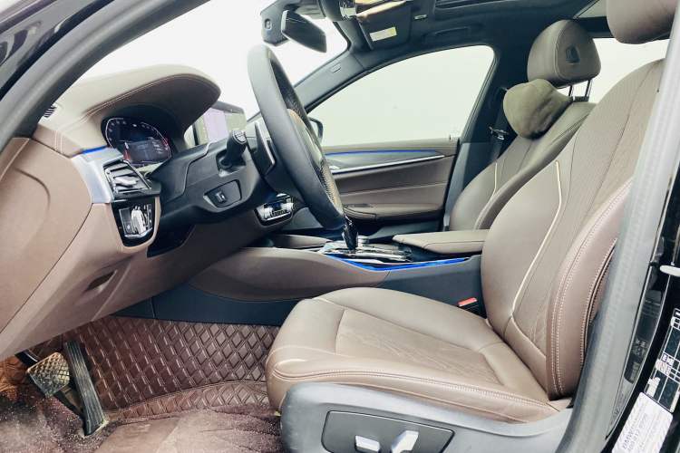 Used BMW 5 Series 2023 Restyled 530Li Leading Edition M Sport Package
