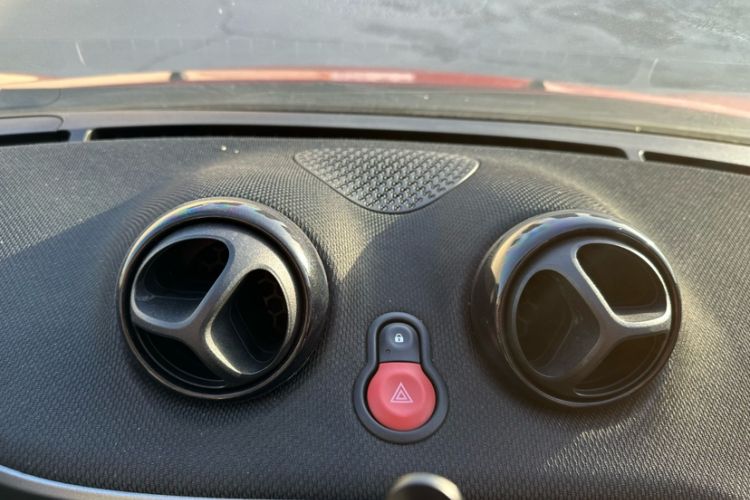 Used smart forfour 2016 0.9T 66 kW Pioneer Edition