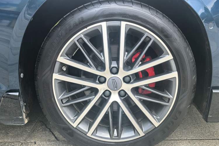 Used Geely Auto Preface 2023 2.0TD "Only This Verdant Green" Edition Exterior 3