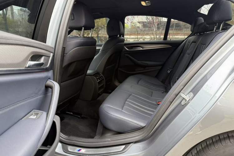 Used BMW 5 Series 2019 Restyled 525i M Sport Package