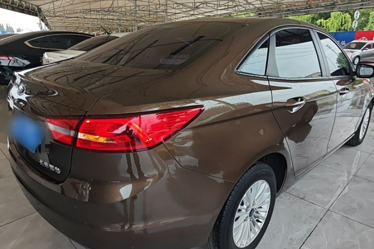 Used Ford Escort 2015 1.5L Automatic Comfort Edition