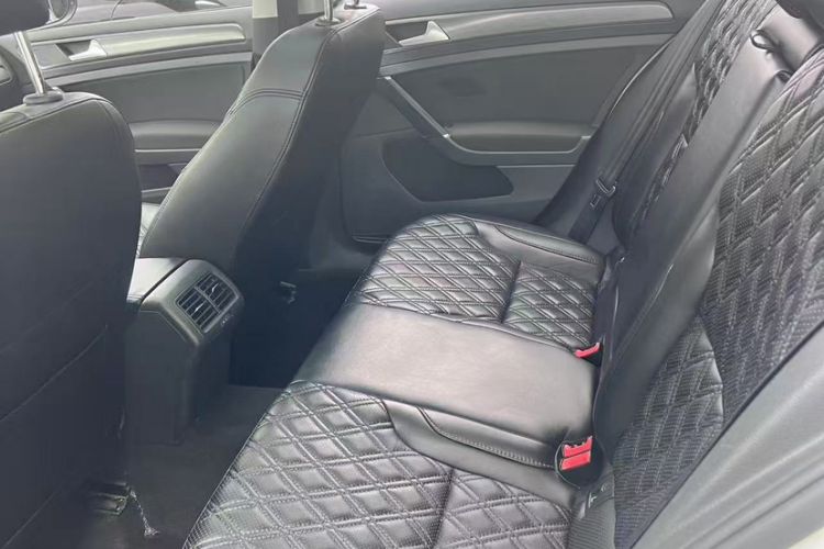 Used Volkswagen Golf 2019 1.8TSI Travel Edition Exterior 3