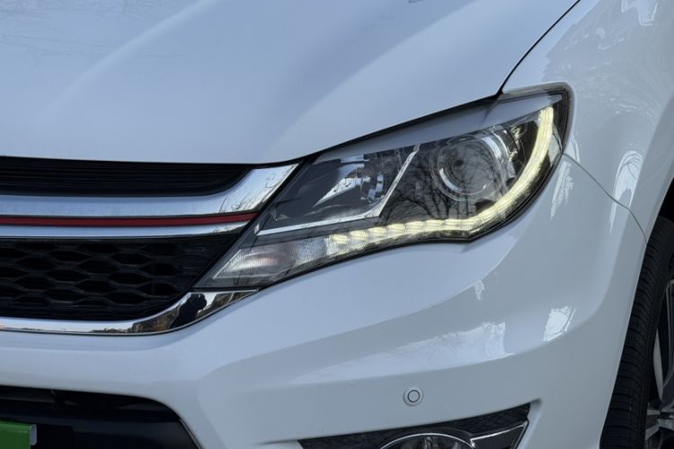 Used BYD S7 2017 2.0T Automatic Prestige Edition Left Front Headlight