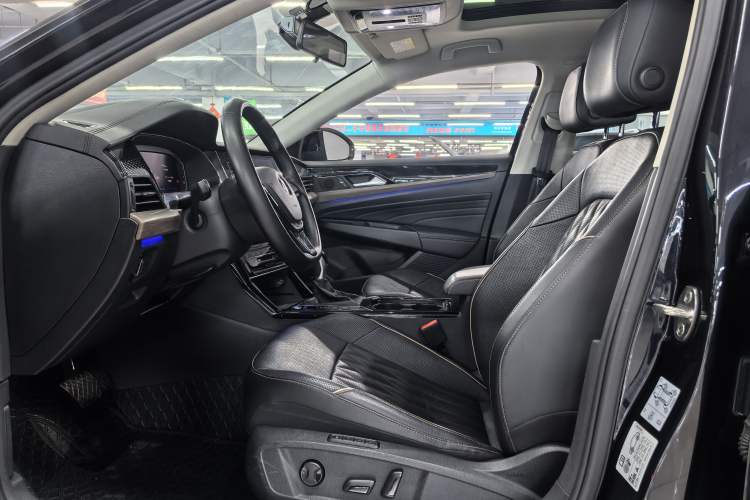 Used Volkswagen Passat 2020 Restyled 380TSI Luxury Edition China VI Standard
