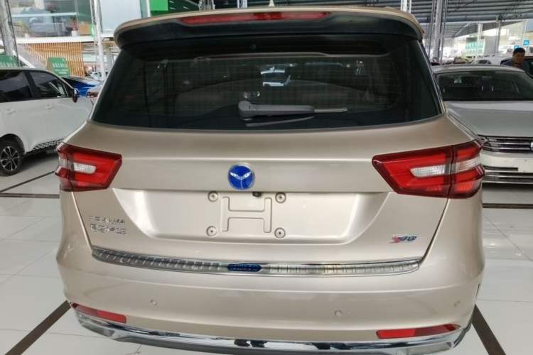 Used TRAUM S70 2018 1.5T Automatic Comfort Model 7 Seats Exterior 3