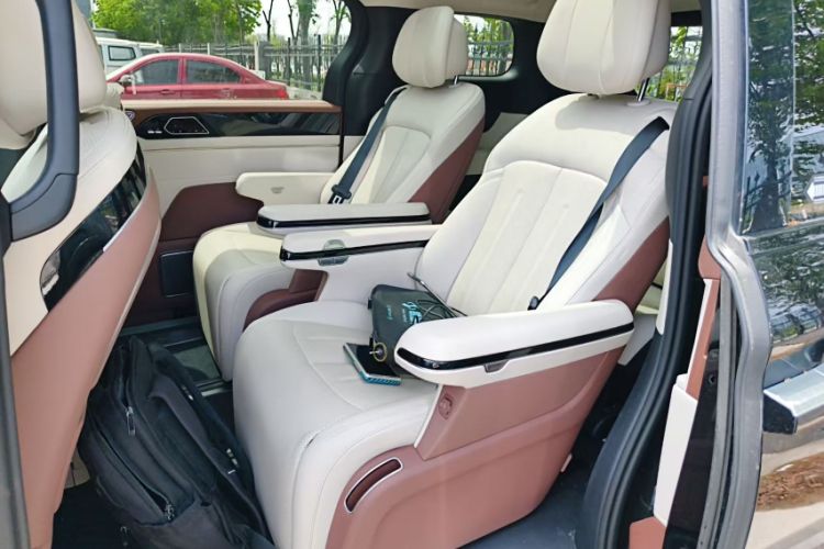 Used BYD Xia 2025 DM-i 1.5T 180km Beyond Edition
