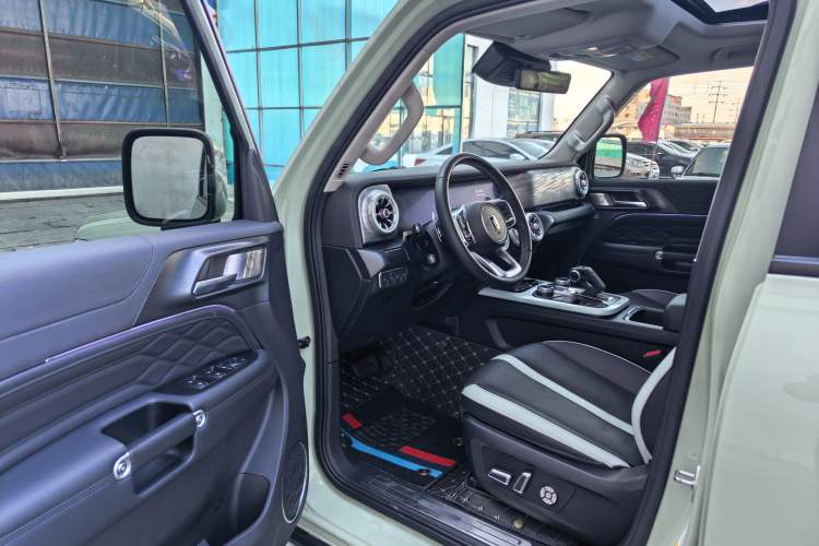 Used Tank 300 2021 City Edition 2.0T—Truly Stylish Interior 2