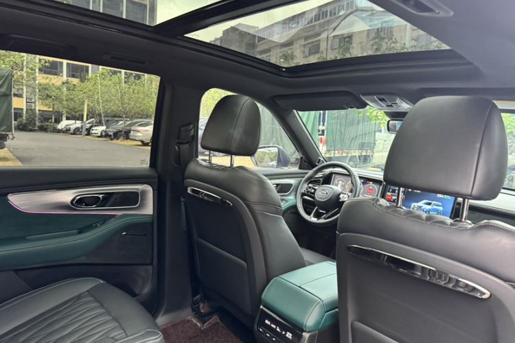 Used GAC Trumpchi GS8 2022 Double-Energy Series 2.0TM Two-Wheel Drive Prestige Edition (6 Seats)
