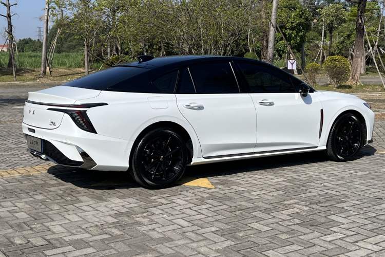 Used Hongqi H6 2023 2.0T ZhiShang Version
