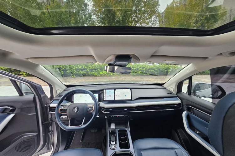 Used Livan Livan 9 2023 470 km Leading Edition