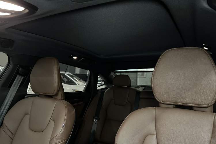 Used Volvo S90 2022 B5 Zhiyuan Luxury Edition