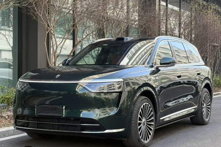 Used Hima AITO M8 2025 Extended-Range Ultra Version 53.4 kWh 6-Seater Edition