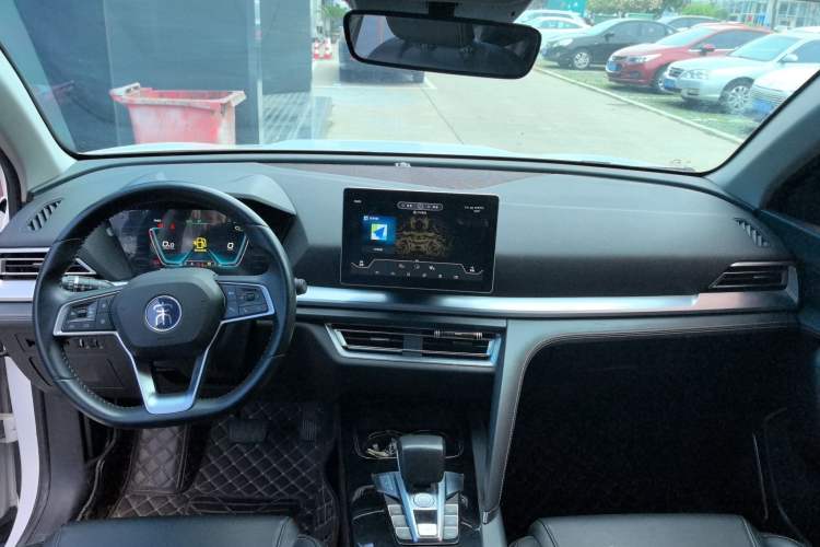 Used BYD Song Pro 2019 1.5T Automatic Luxury Model Interior 3