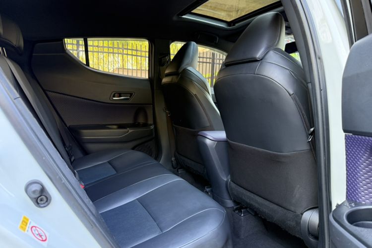 Used Toyota C-HR 2020 2.0L Leading Edition Interior 11