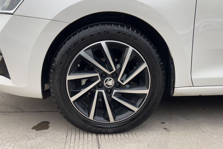 Used Skoda Rapid 2020 1.5L Automatic Comfort Edition
