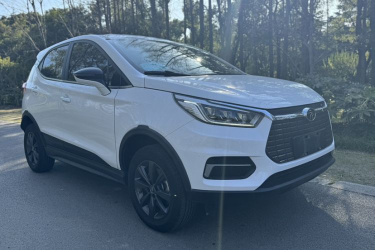 Used BYD Yuan New Energy 2019 EV535 Smart Connect Trendsetting Model
