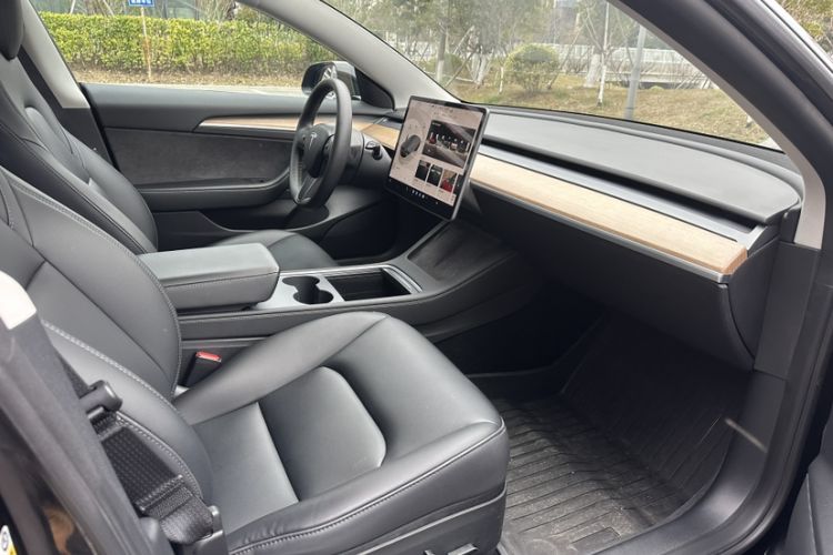 Used Tesla Model 3 2022 Rear-Wheel-Drive Version