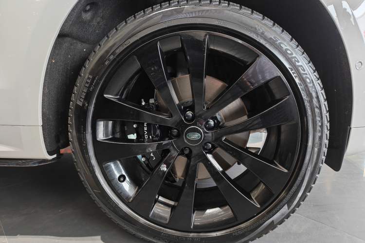 Used Land Rover Range Rover Sport 2023 400PS Dynamic SE
