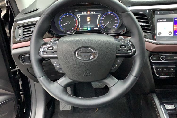 Used GAC Trumpchi GS8 2017 320T Two-Wheel Drive Luxury Smart Connectivity Version (7 Seats)
