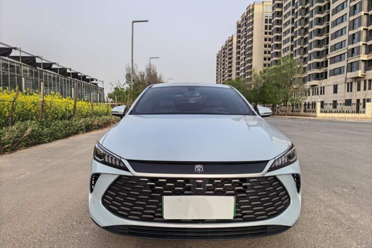 Used BYD Qin PLUS 2025 DM-i Smart Drive 55KM Leading Model