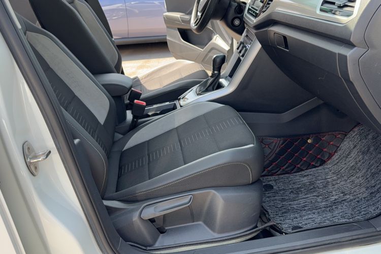 Used Volkswagen T-ROC 2020 230TSI DSG Two-Wheel Drive Advanced Version Exterior 9