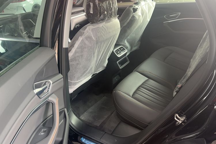 Used Audi e-tron 2021 50 quattro Luxury Edition Interior 2