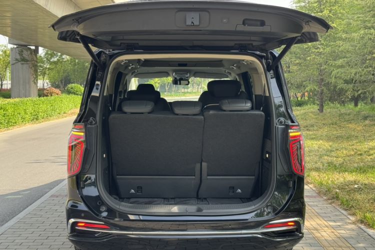 Used Hongqi HQ9 2023 2.0T Smart Connect Flagship Edition Trunk