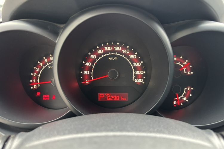 Used Kia Soul 2013 1.6L AT GL
