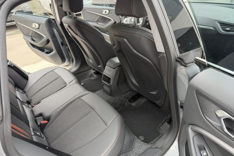 Used BMW 2 Series 2023 225i Four-Door Coupe M Sport Package Interior 10