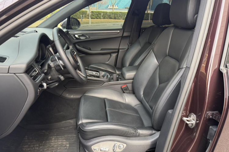 Used Porsche Macan 2024 Macan 2.0T