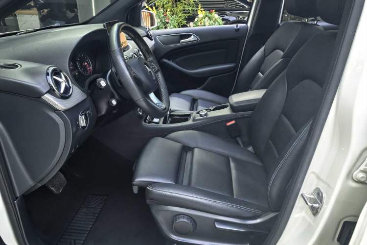 Used Mercedes-Benz B-Class 2017 B 200 Sport Edition