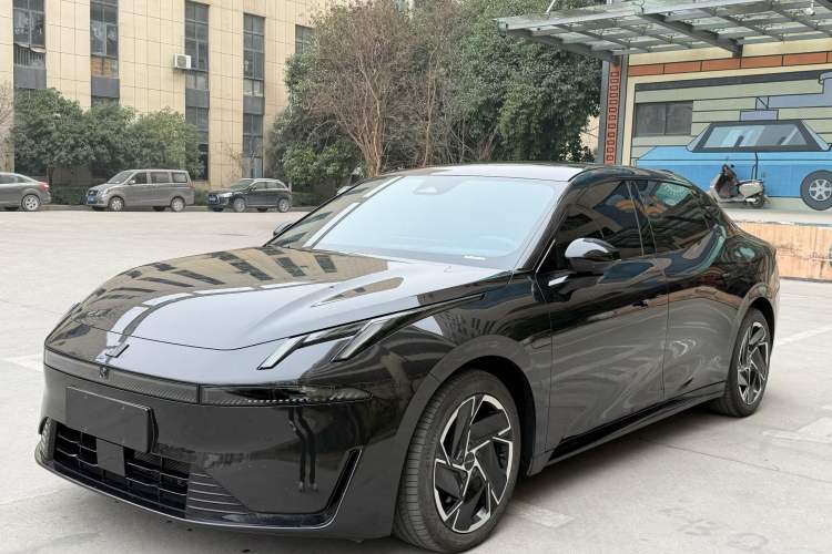 Used Lynk & Co 07 2024 EM-P 126 Long-Range Halo