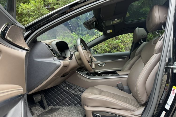 Used BYD Han 2020 EV Long-Range Deluxe Model Interior 3