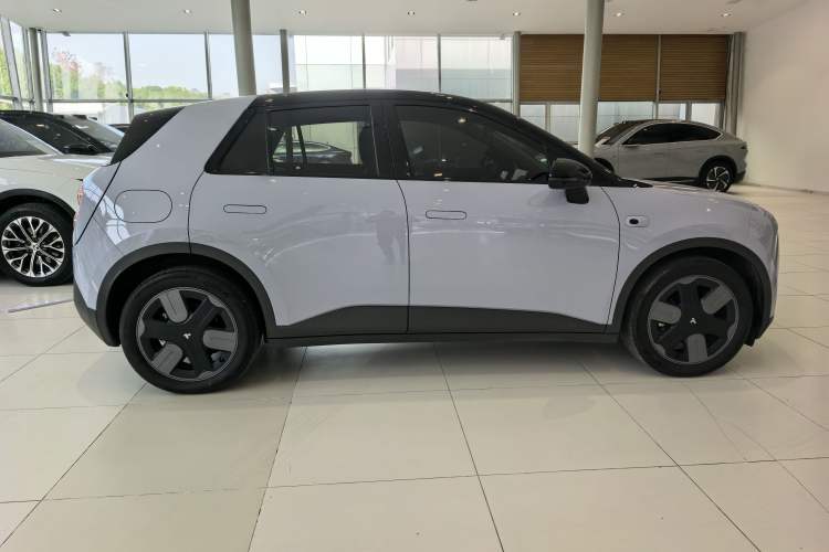 Used firefly firefly 2025 Illuminated Edition
