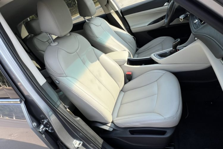 Used Buick GL6 2018 18T 6-Seater Elite Model