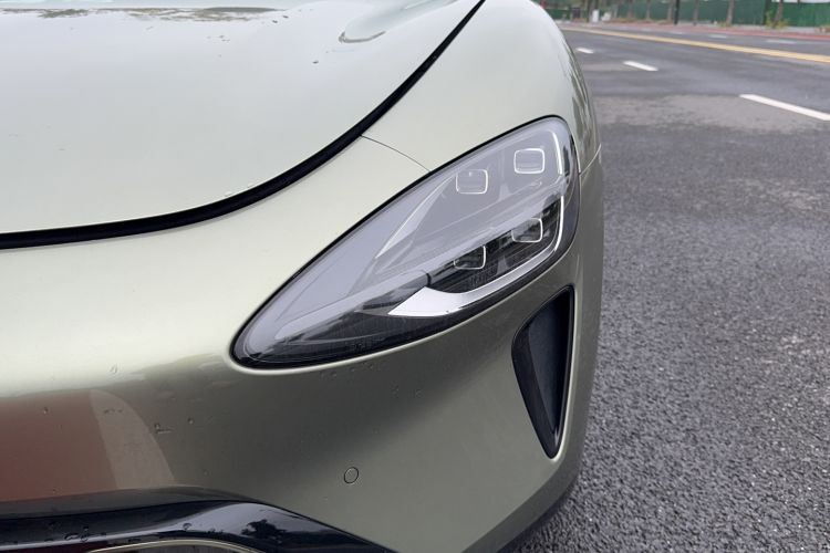 Used Xiaomi Auto SU7 2024 Four-Wheel Drive Ultra-Long Range Advanced Intelligent Driving Max Edition
