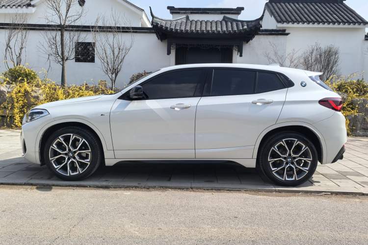 Used BMW X2 2022 sDrive25i Midnight Edition
